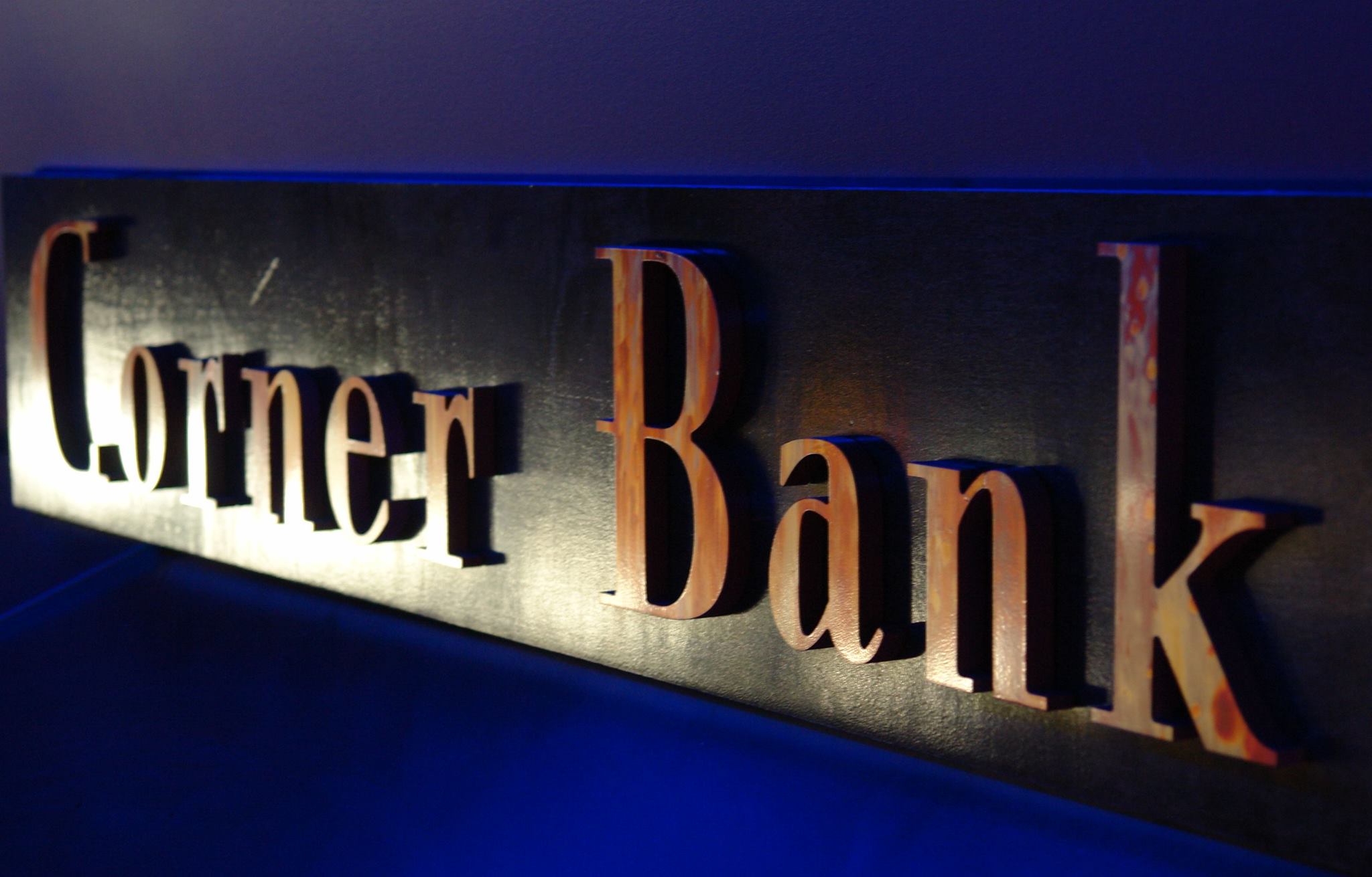 The Corner Bank Sports Bar & Grill logo